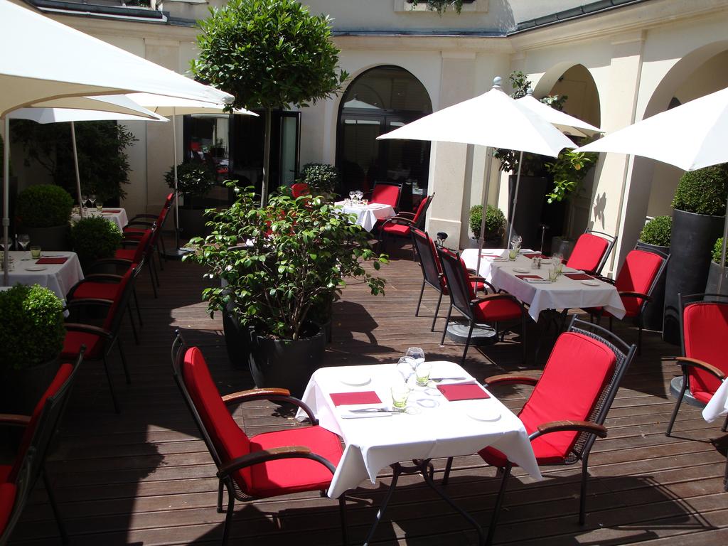 Radisson Blu Hotel, Champs Elysees Paris