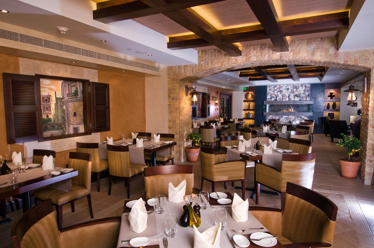 Crowne Plaza Abu Dhabi