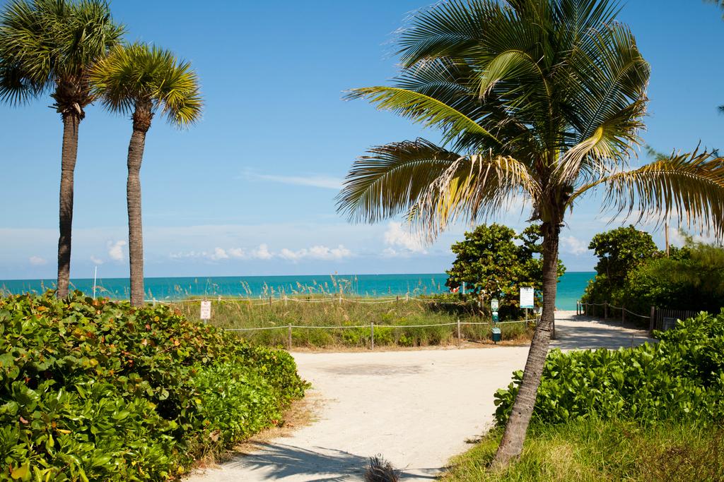Grand Beach Hotel Surfside