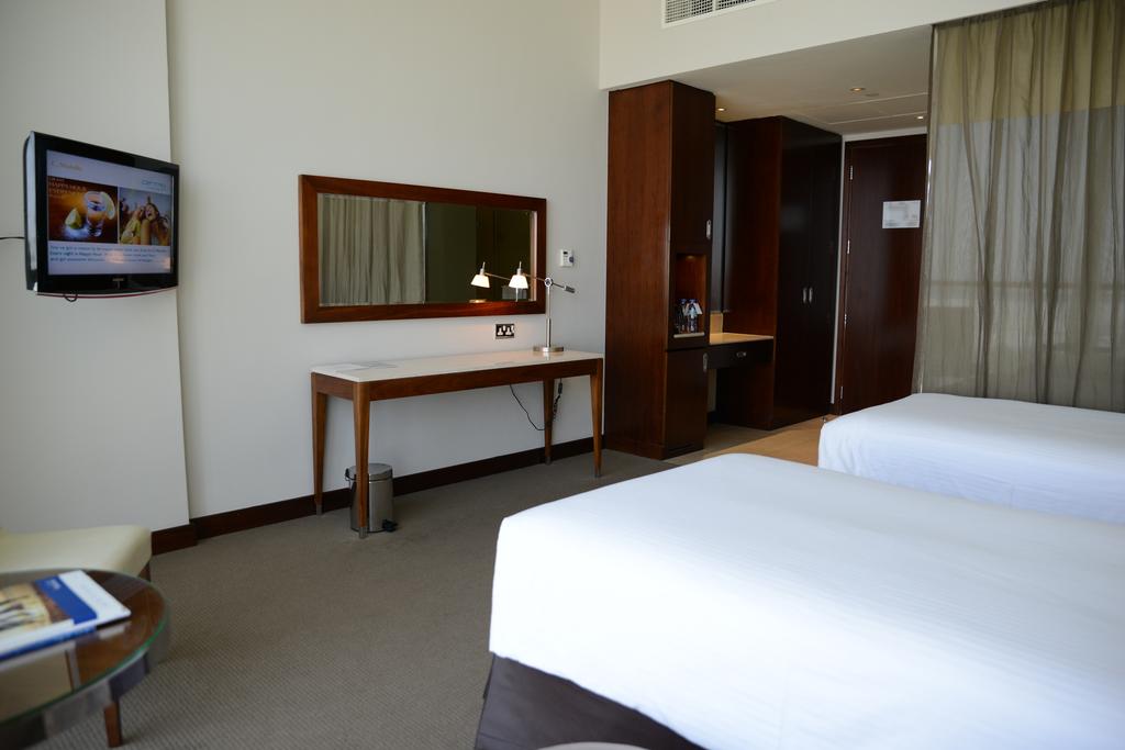 Centro Yas Island