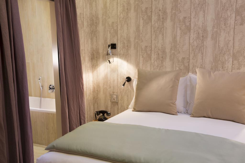 Evergreen Laurel Hotel