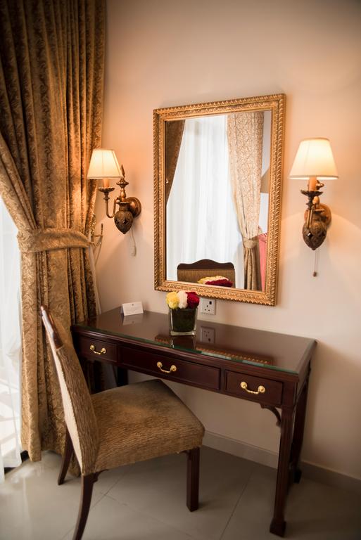 Yassat Gloria Hotel & Apartments