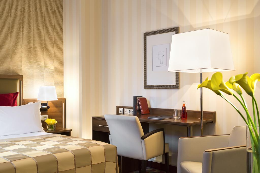 Crowne Plaza Paris-Republique