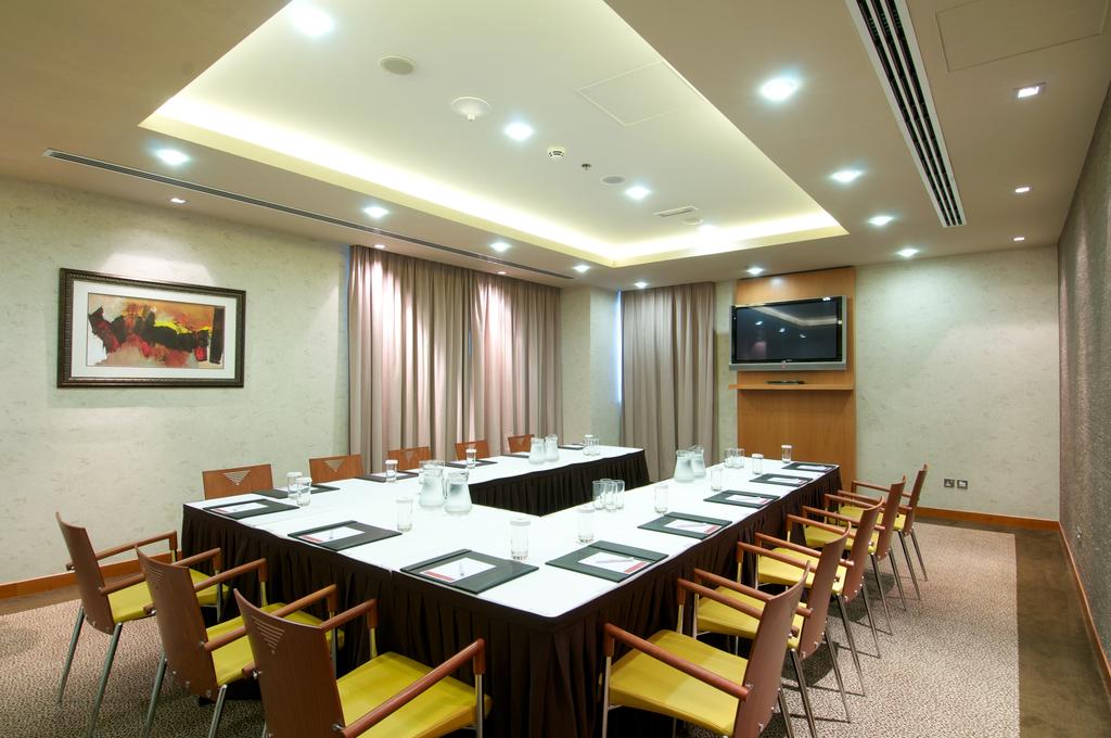 Ramada Chelsea Hotel