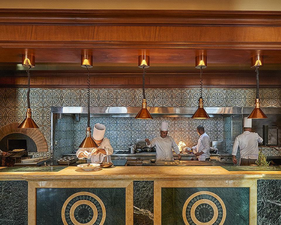 Four Seasons Hotel Cairo at Nile Plaza