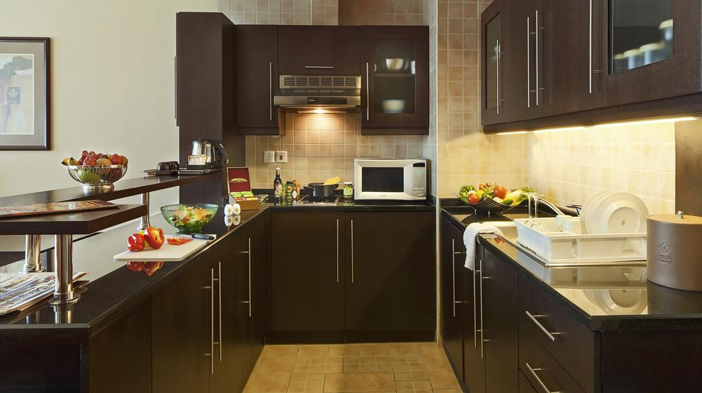 Al Manzel Hotel Apartments