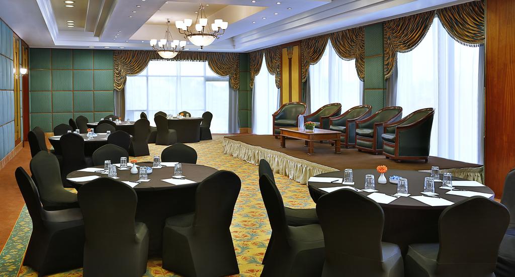 Hilton Pyramids Golf Resort