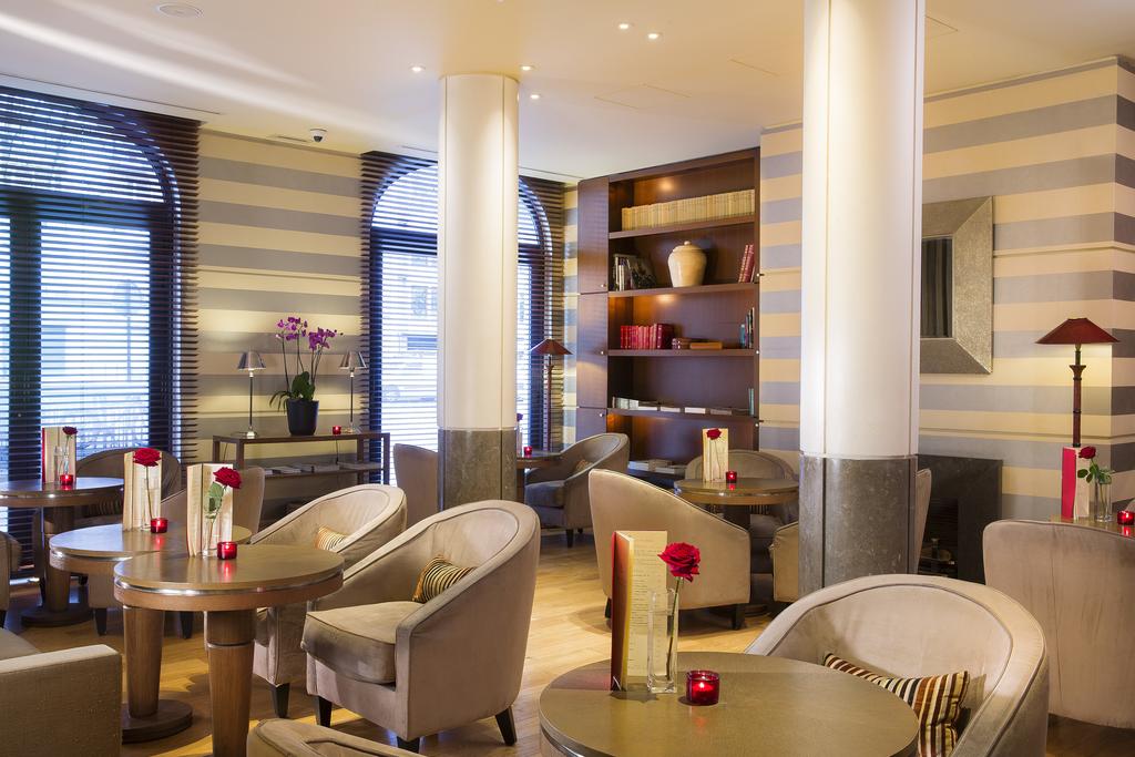 Radisson Blu Hotel, Champs Elysees Paris