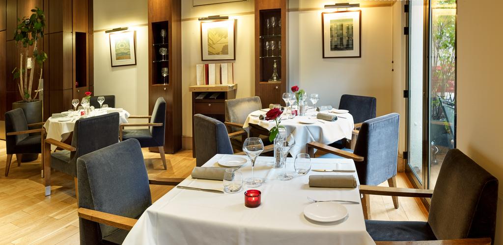 Radisson Blu Hotel, Champs Elysees Paris