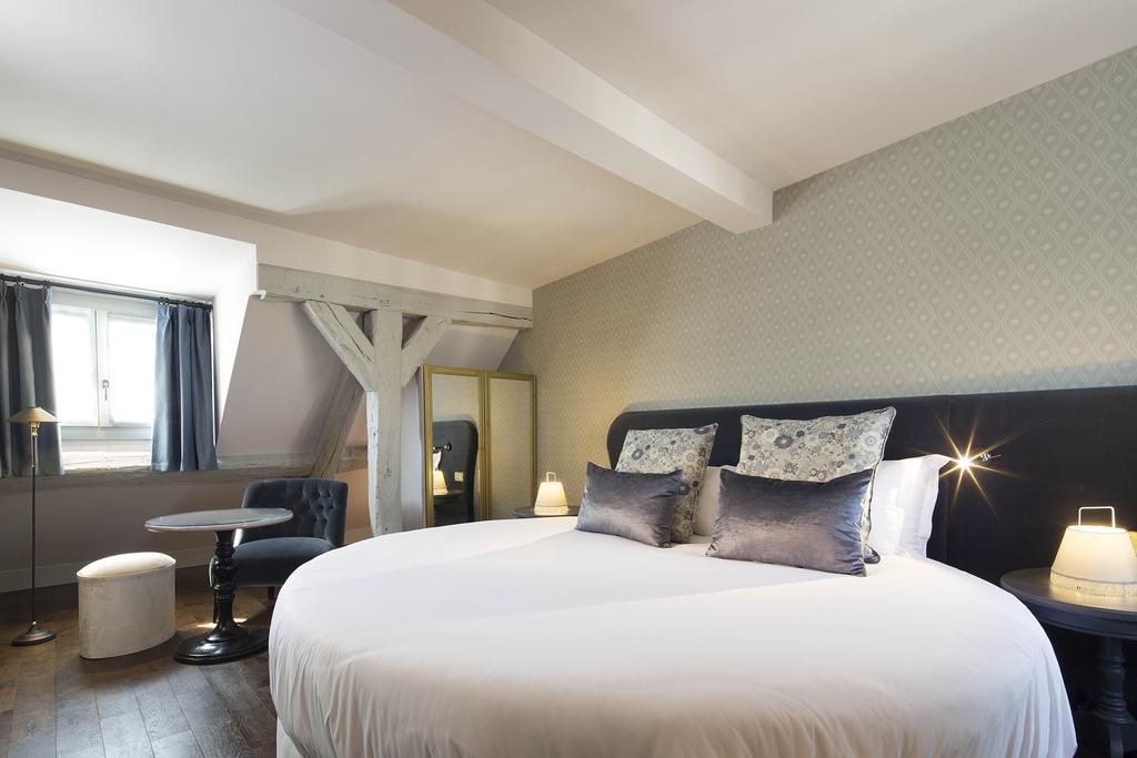 Evergreen Laurel Hotel