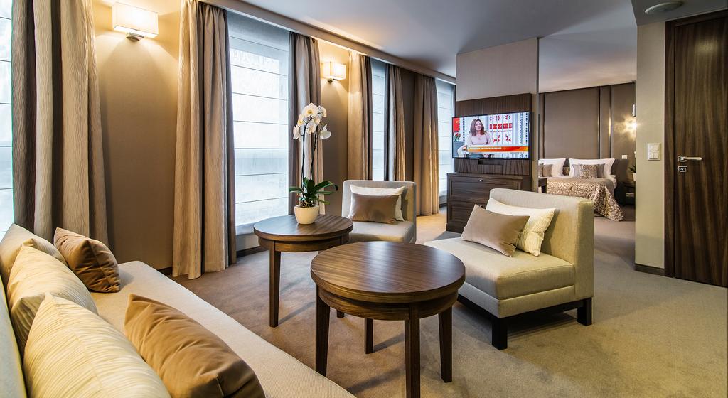 Airport Hotel Okęcie