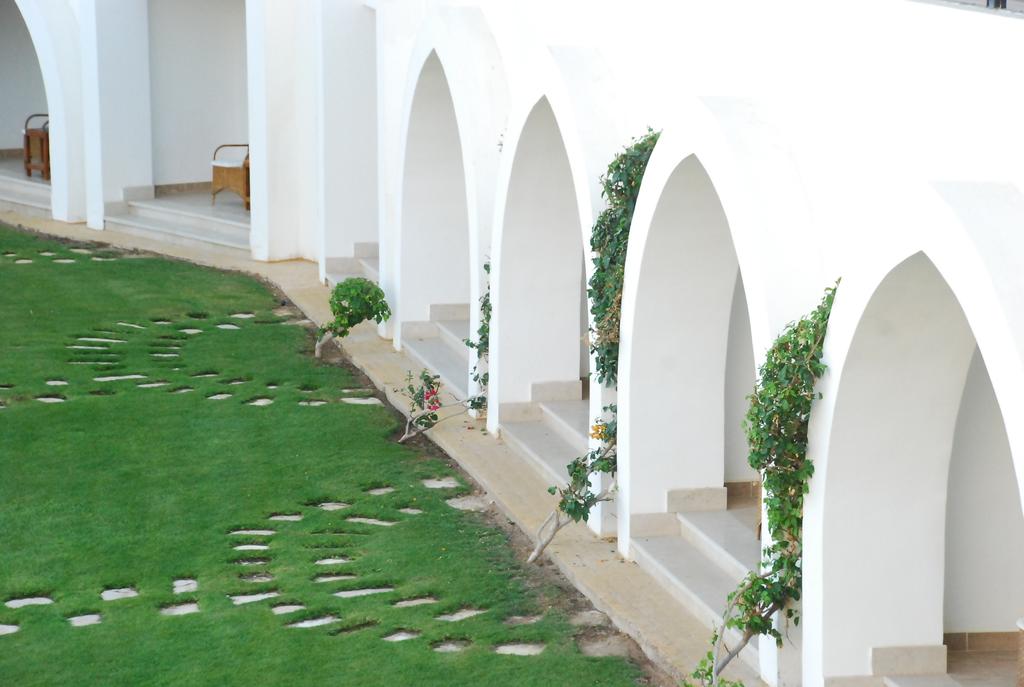 Cyrene Grand Hotel