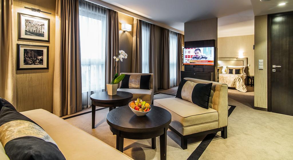 Airport Hotel Okęcie