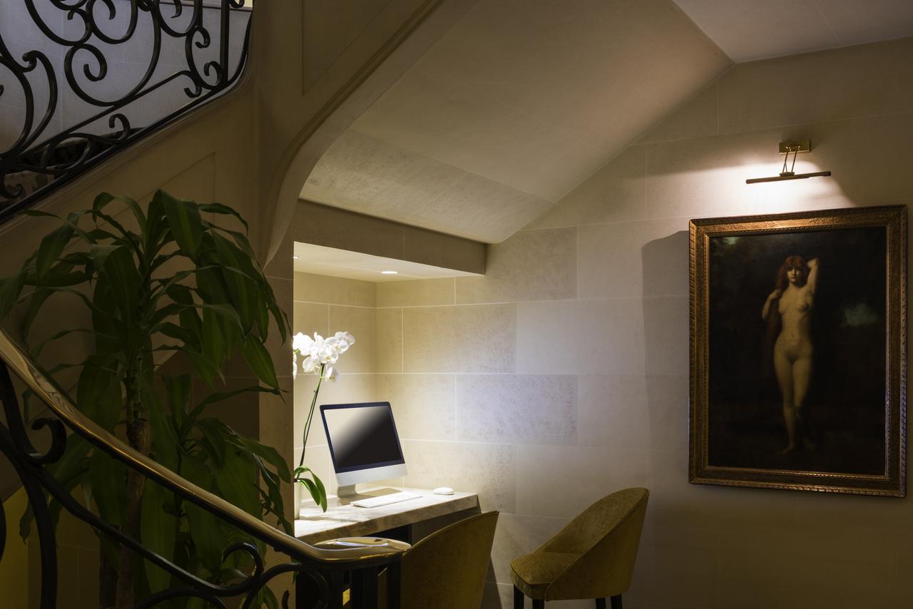 Hotel Sofitel Paris Arc de Triomphe