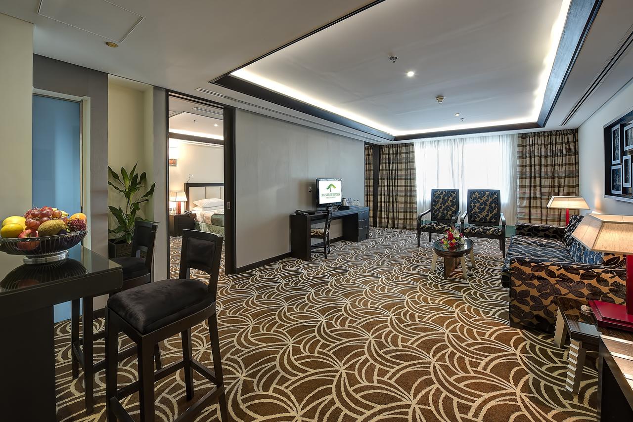 Raintree Rolla Hotel