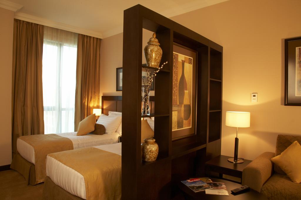Al Manzel Hotel Apartments