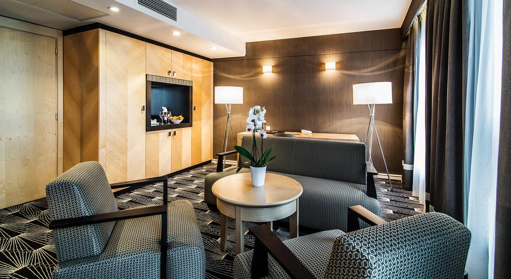 Airport Hotel Okęcie