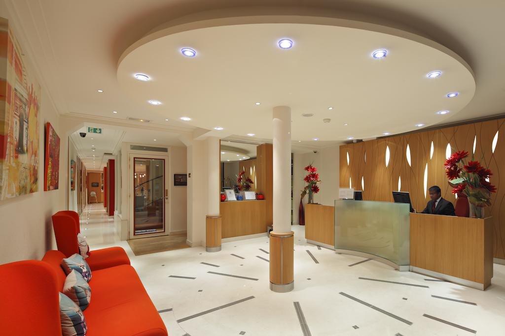 Hotel Westside Arc de Triomphe