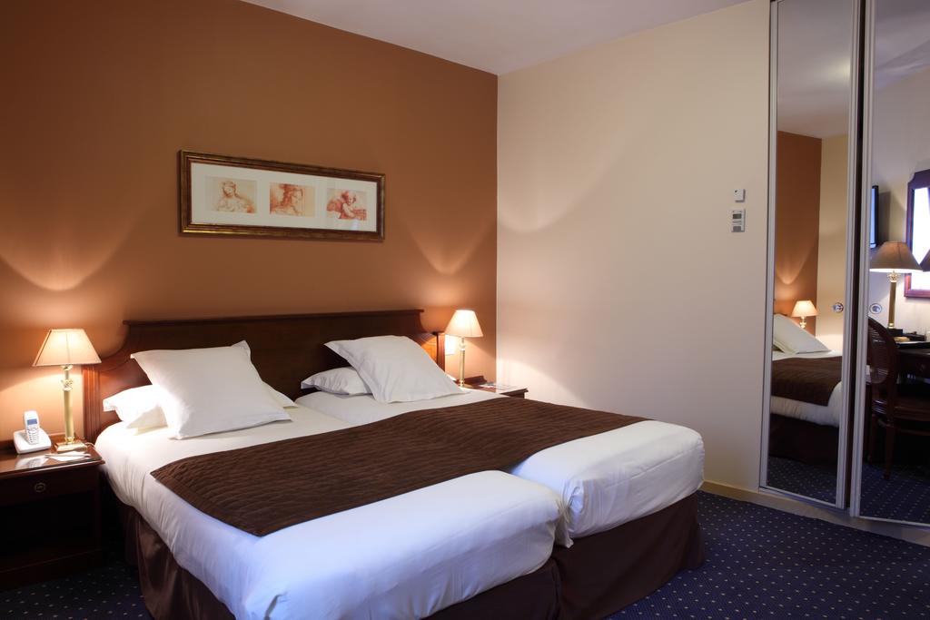 Amiral Hotel