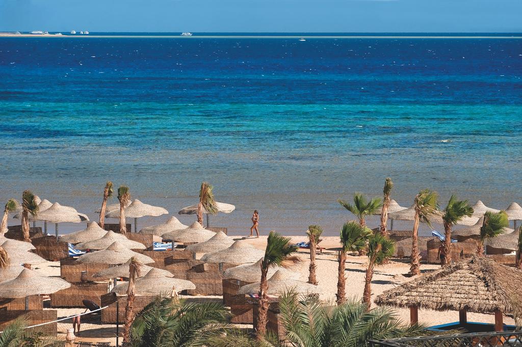 Amwaj Blue Beach Resort & Spa - Abu Somba