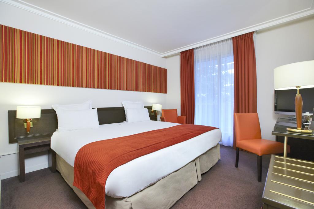Hôtel Kyriad Prestige Paris Ouest Boulogne
