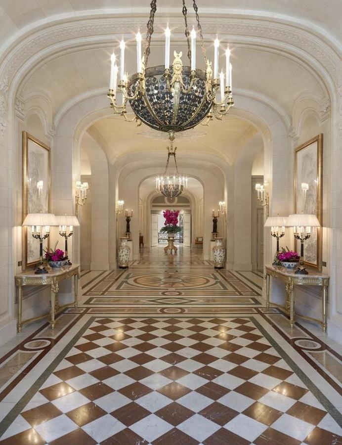 Shangri-La Hotel, Paris