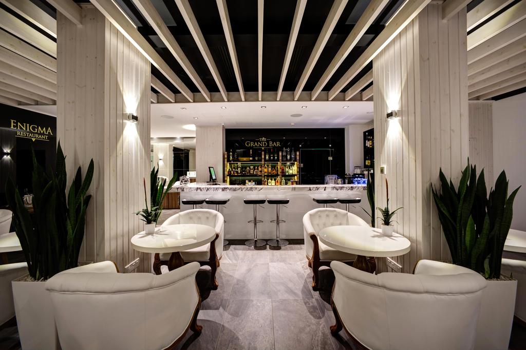 The Ciao Stelio Deluxe Hotel
