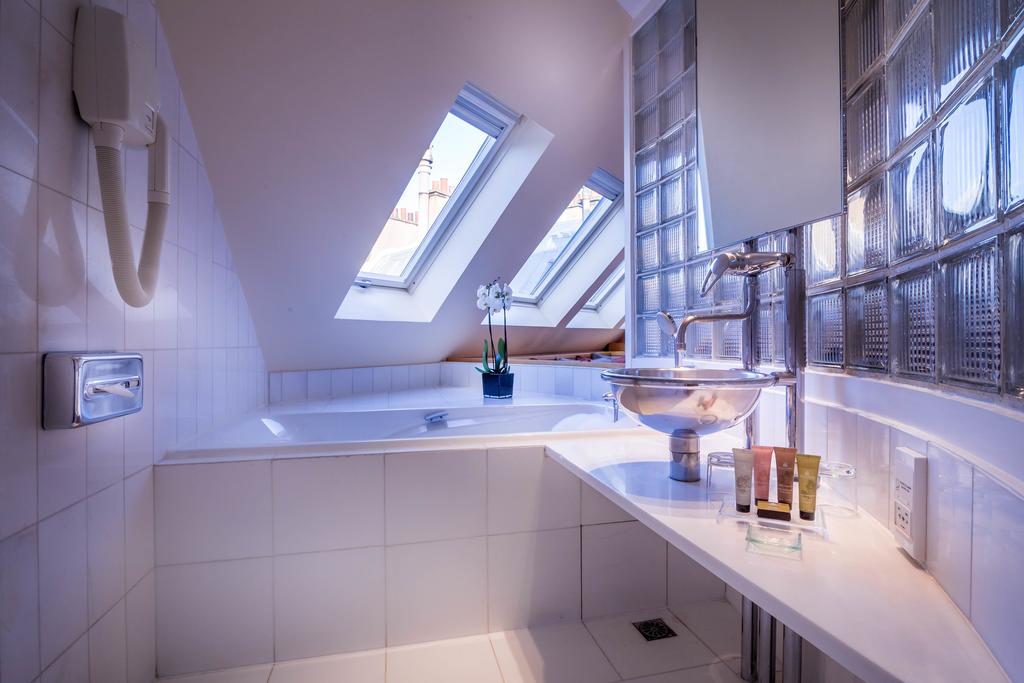 L'HOTEL PERGOLESE Paris