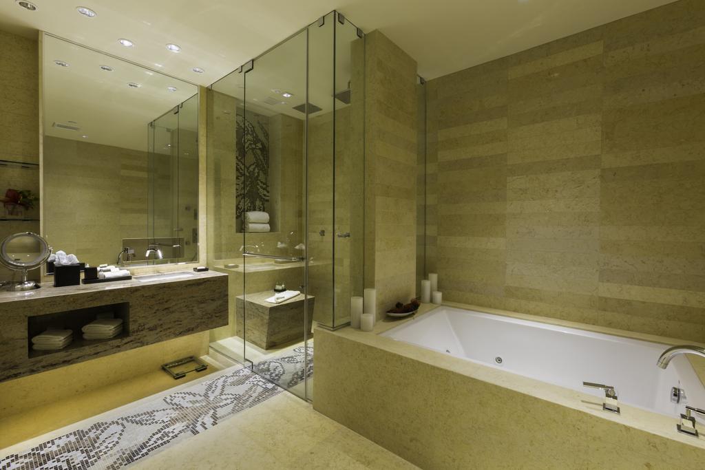 EB Hotel Miami