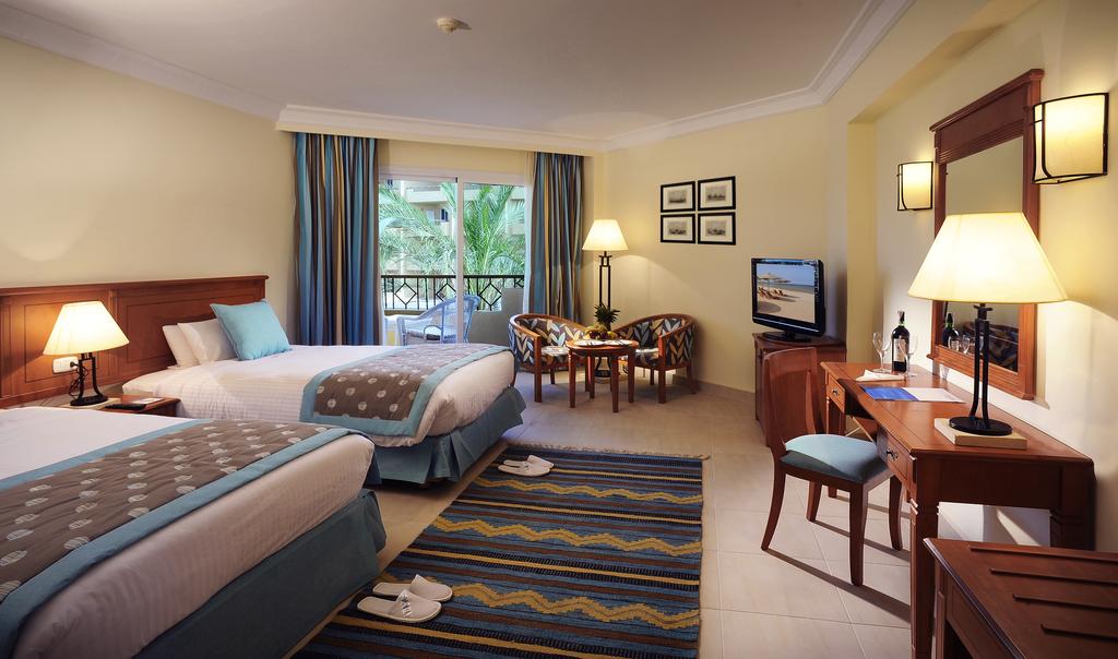 Amwaj Blue Beach Resort & Spa - Abu Somba