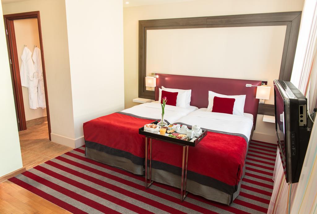 Mercure Warszawa Grand