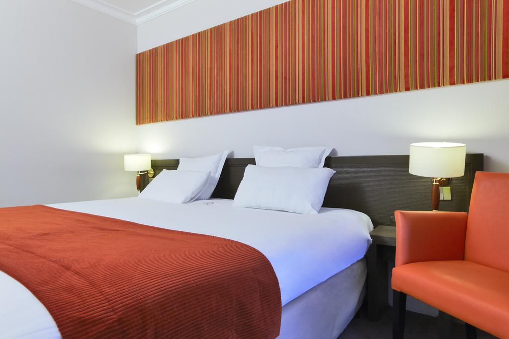 Hôtel Kyriad Prestige Paris Ouest Boulogne