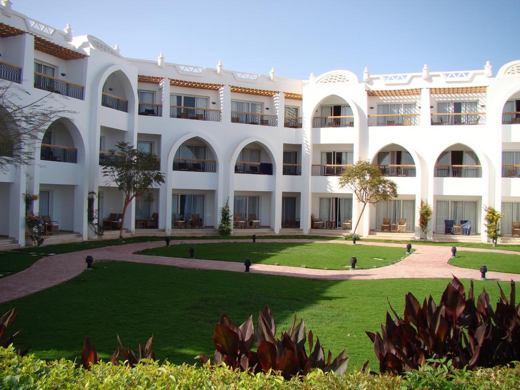 Cyrene Grand Hotel