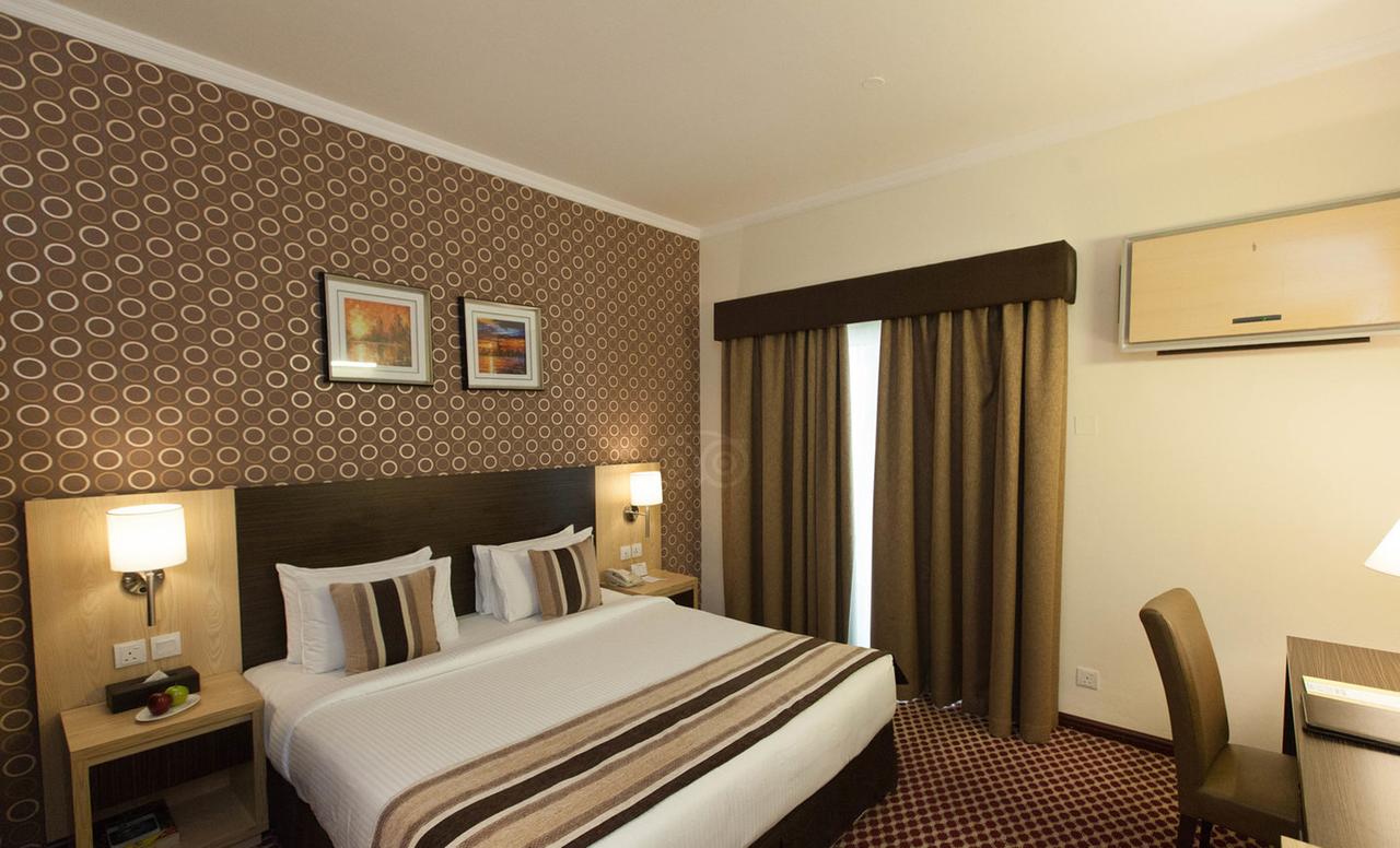 Fortune Karama Hotel