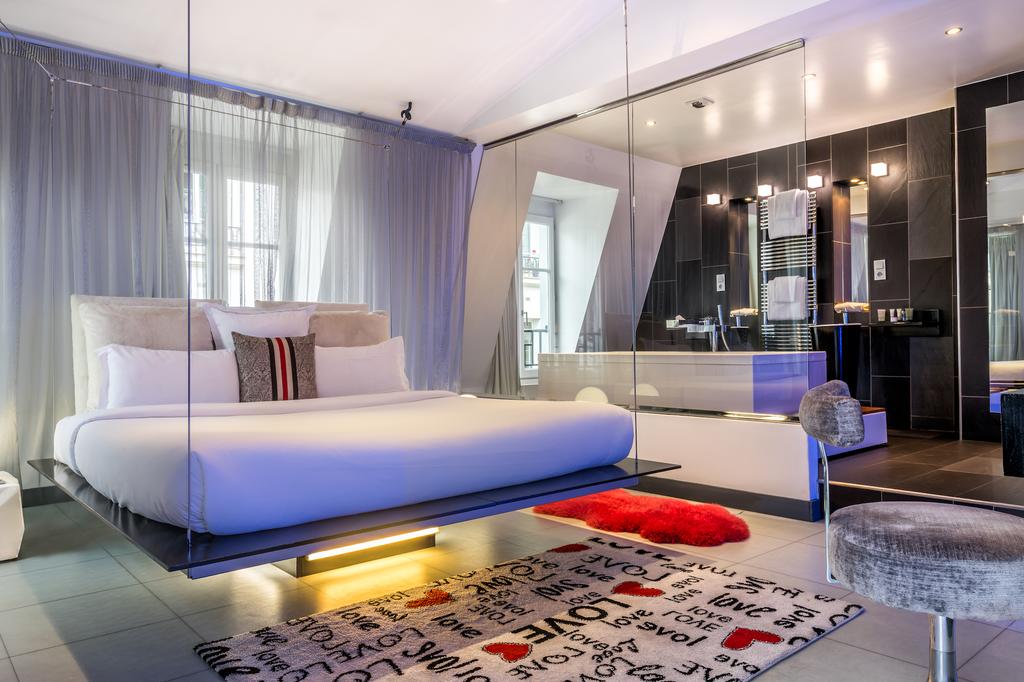 Kube Hotel Paris