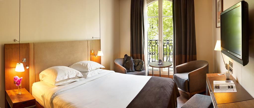 Radisson Blu Hotel, Champs Elysees Paris