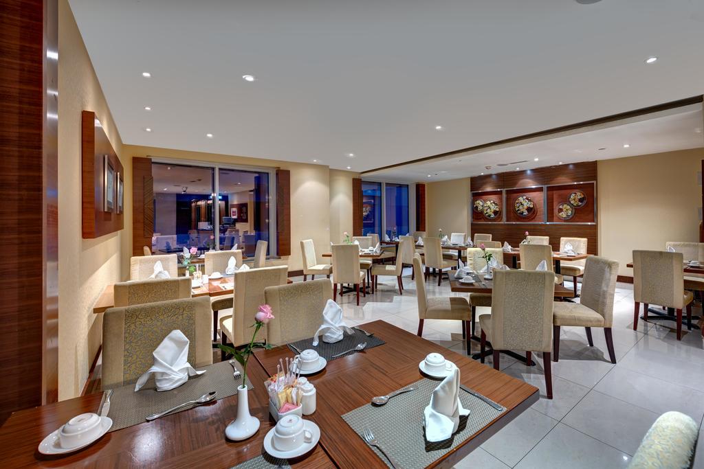 Emirates Grand Hotel