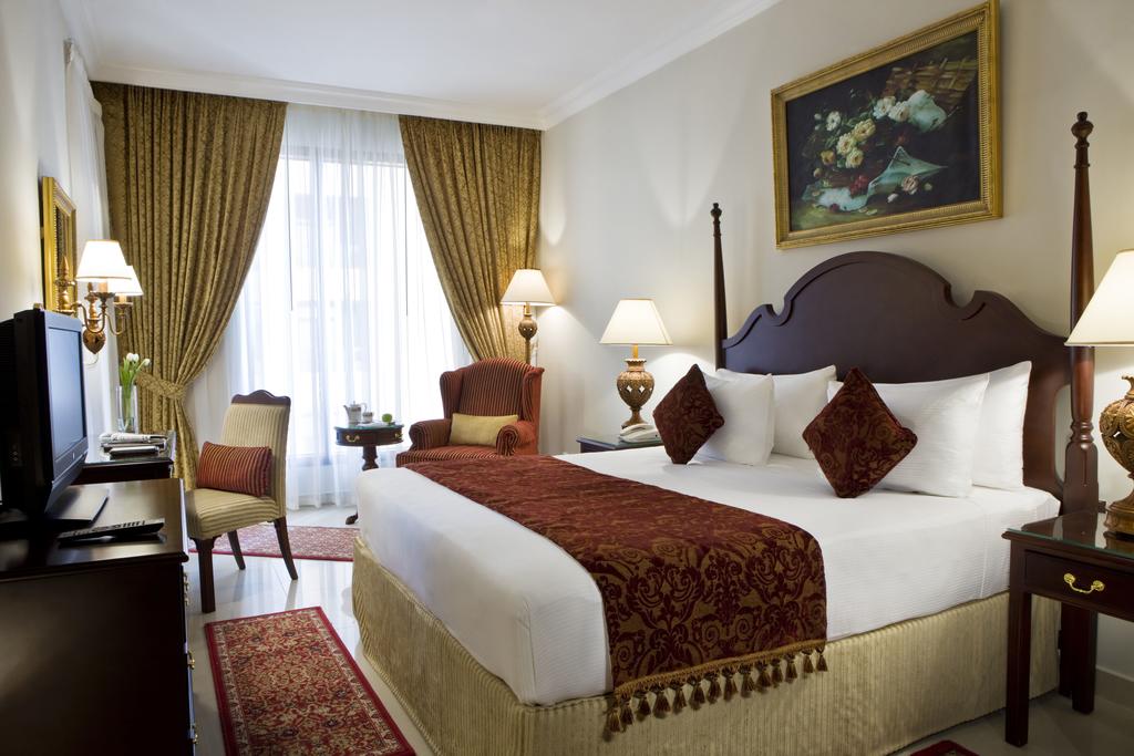 Yassat Gloria Hotel & Apartments