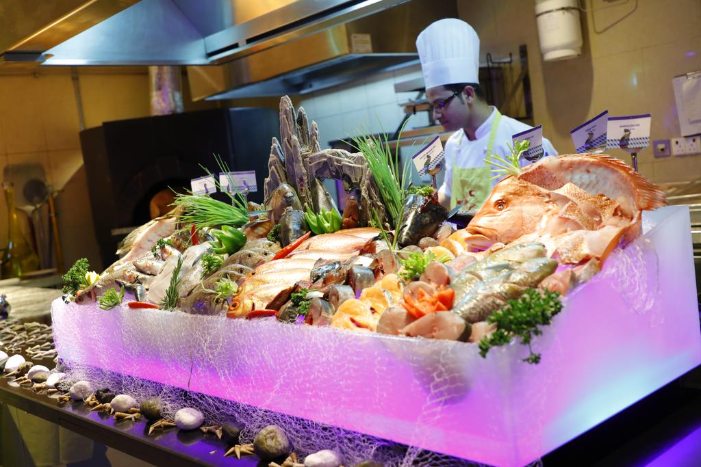 Yassat Gloria Hotel & Apartments