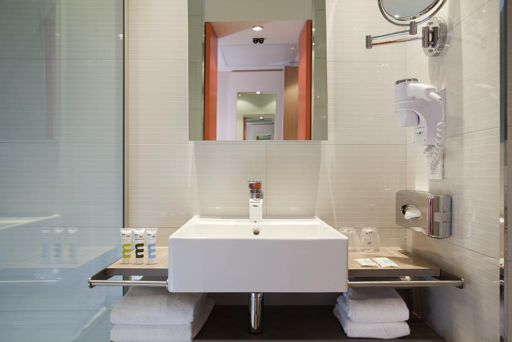 Hotel Mercure Paris 15 Porte de Versailles
