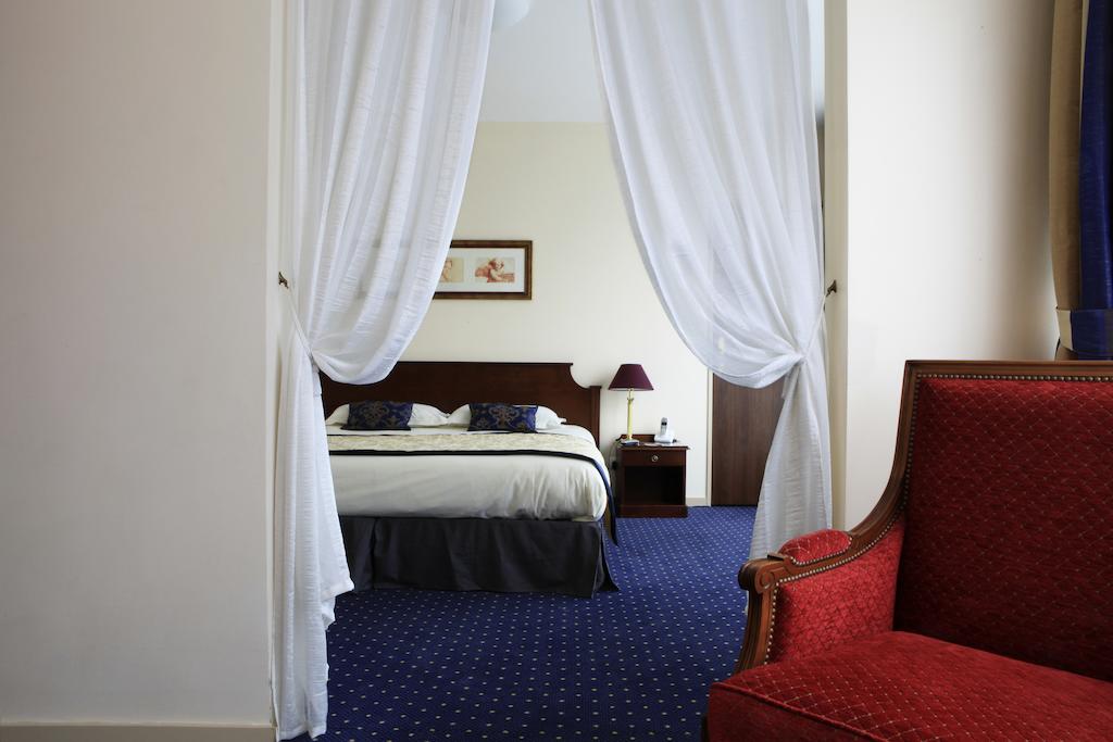 Amiral Hotel