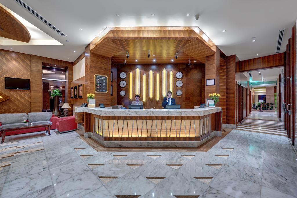 Emirates Grand Hotel