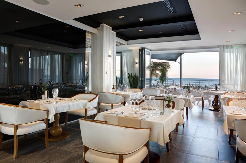 The Ciao Stelio Deluxe Hotel