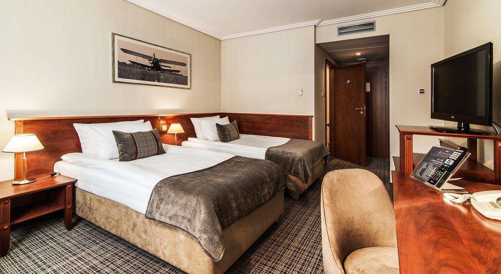 Airport Hotel Okęcie