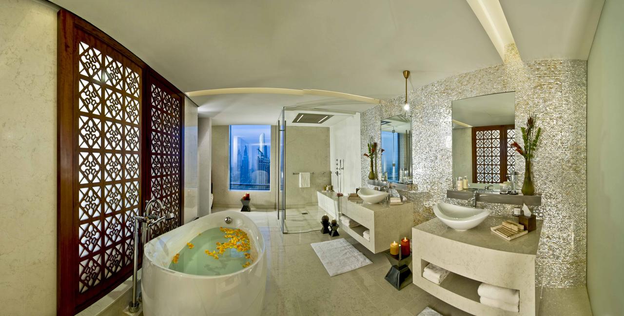 The H hotel
