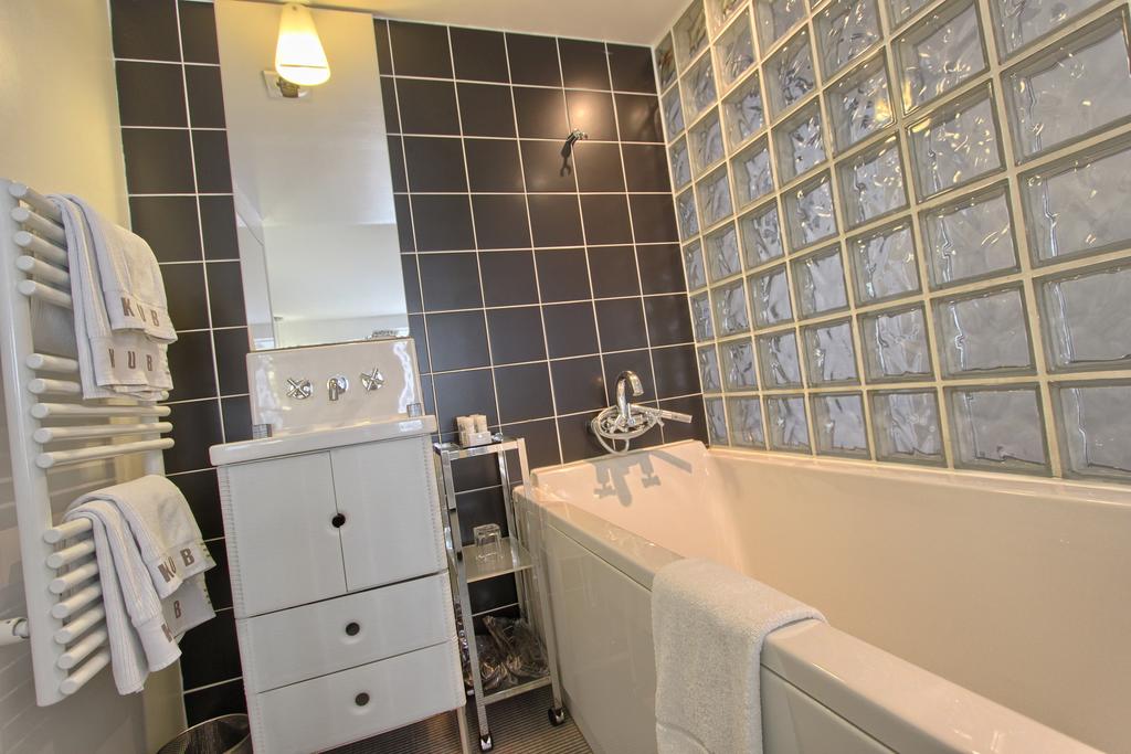 Kube Hotel Paris
