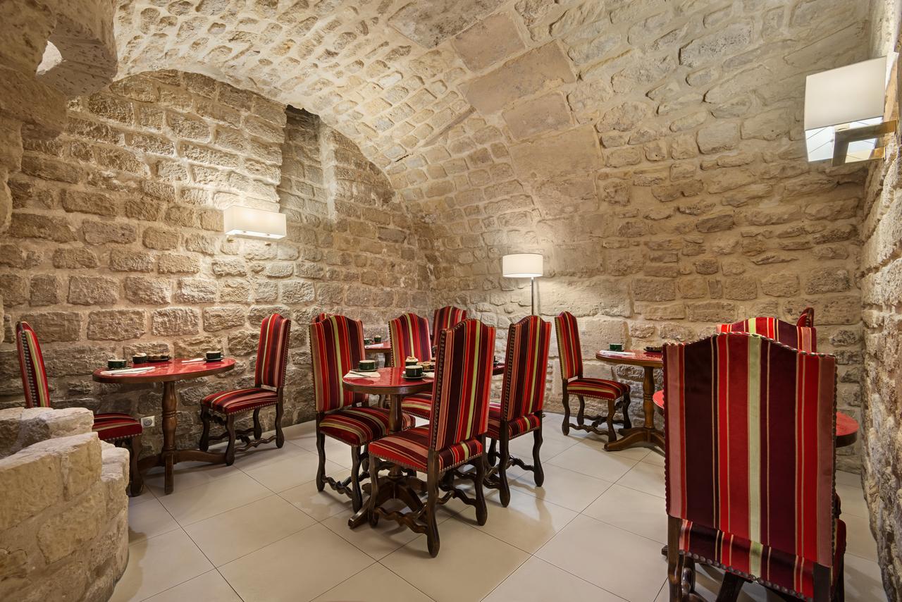 Hotel Saint Paul Rive Gauche