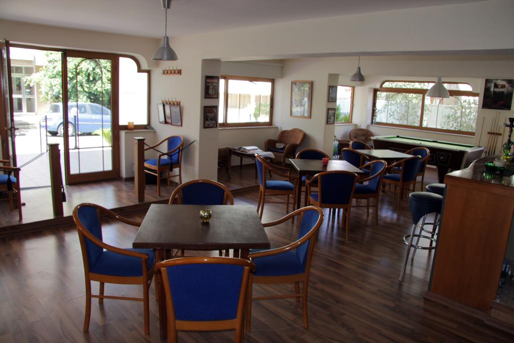 Pasianna Hotel Apartments