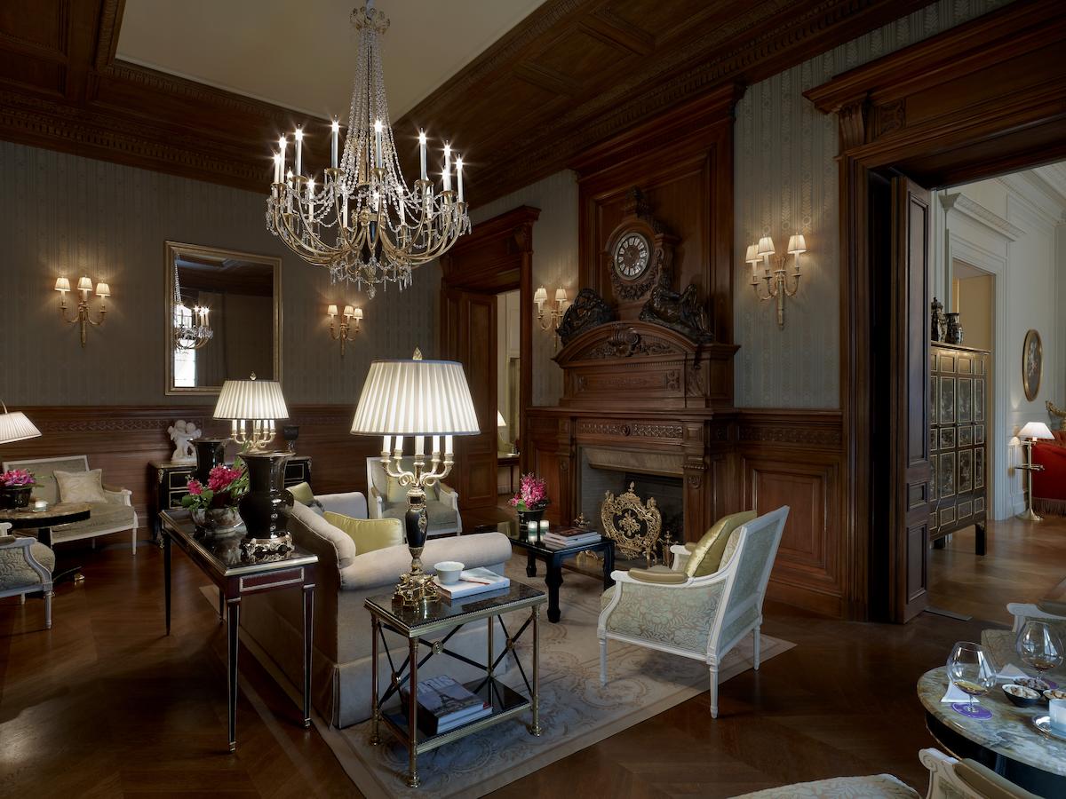 Shangri-La Hotel, Paris