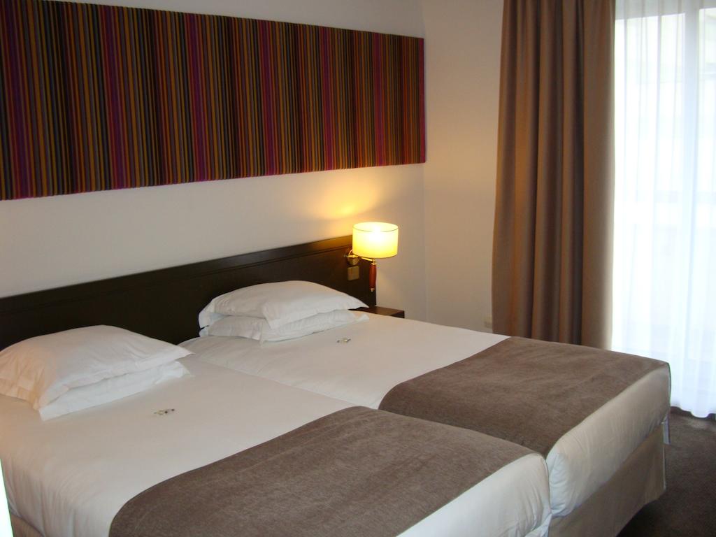 Hôtel Kyriad Prestige Paris Ouest Boulogne